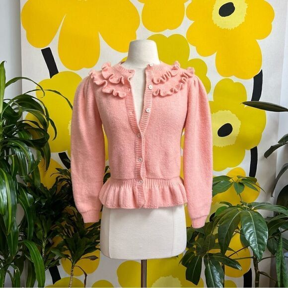 Darling Vintage 1970s Cotton Candy Pink 100% Wool Ruffle Accent Cardigan Sweater - Picture 1 of 6